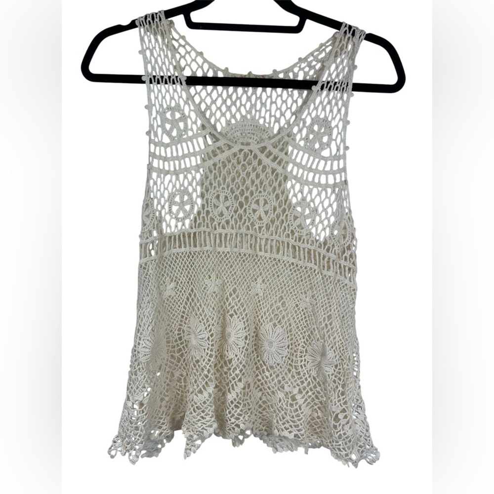 It's Our Time Womens Cream Crochet Flower Shirt Size Medium